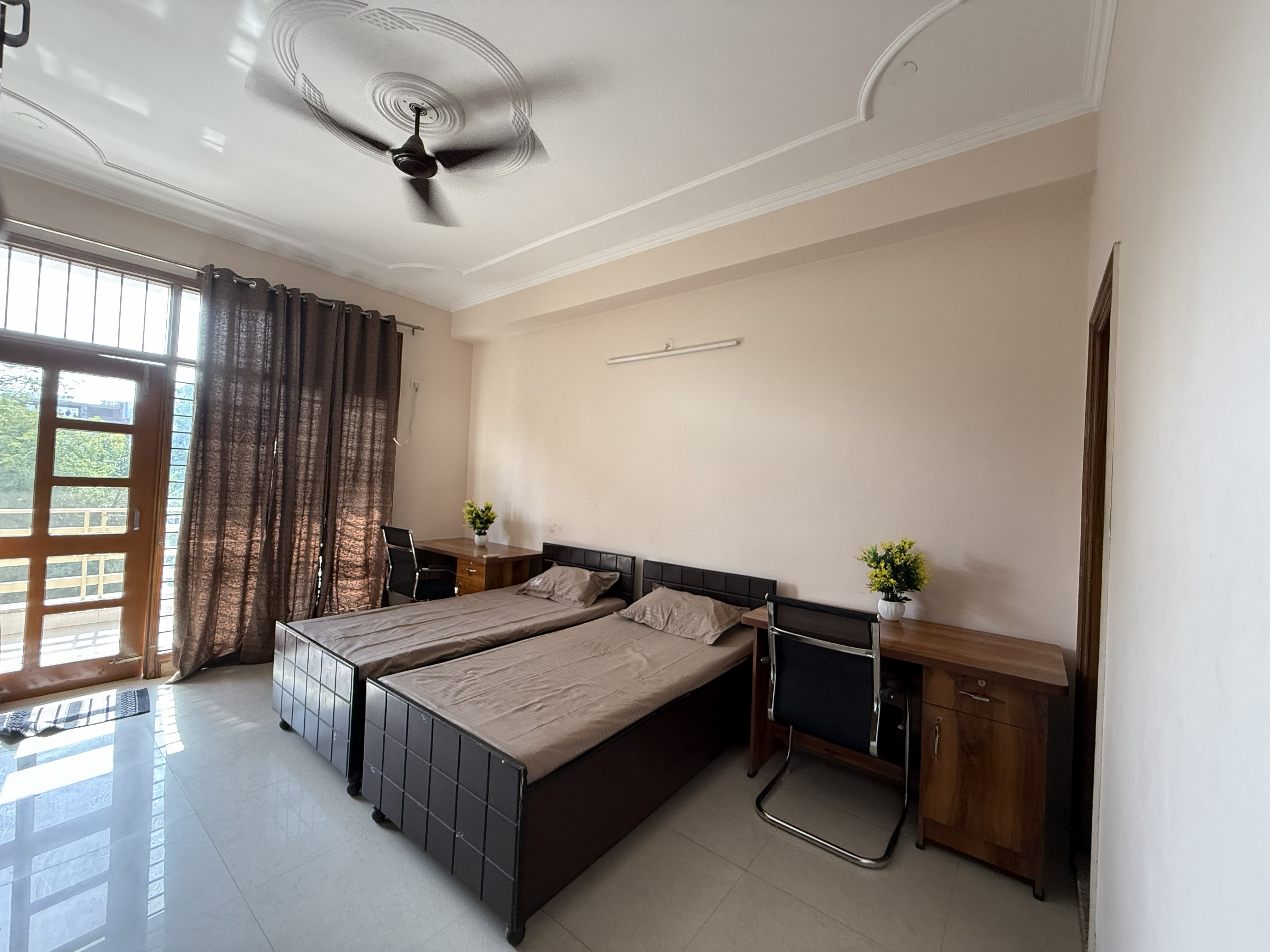 RajV girl's hostel pg